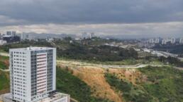Vista aérea de la Torre Morat, que forma parte del desarrollo inmobiliario de Grupo Lar en Bosque Real